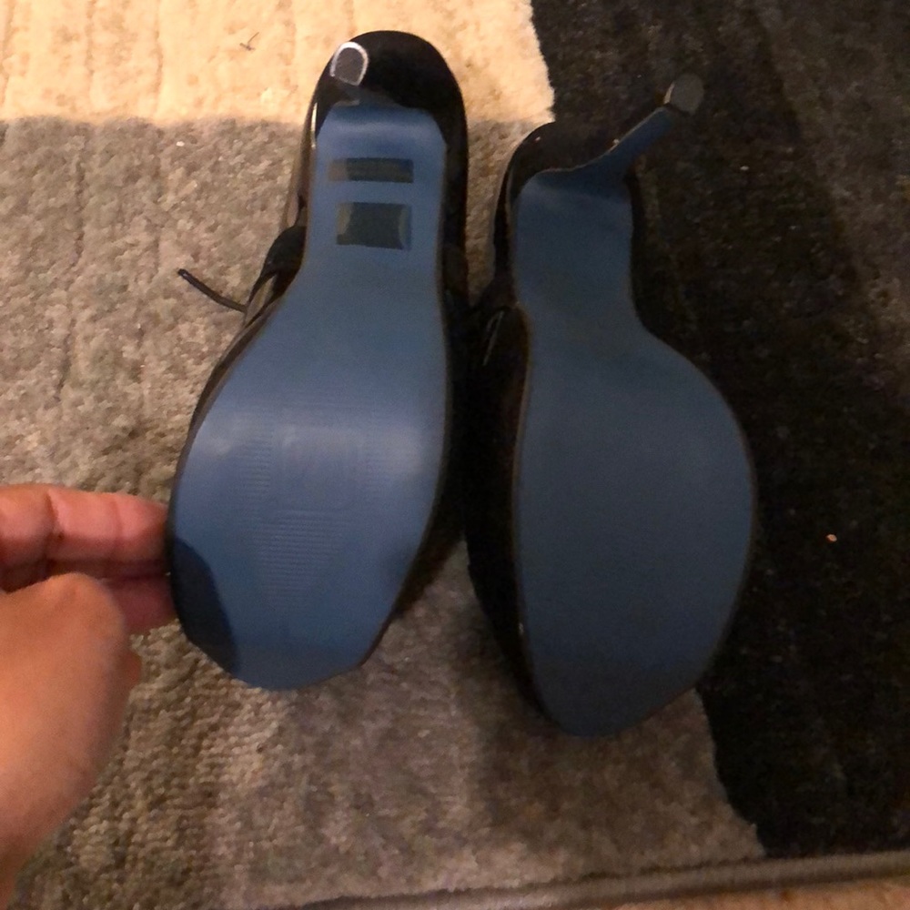 Platforms - Picture 5 of 5